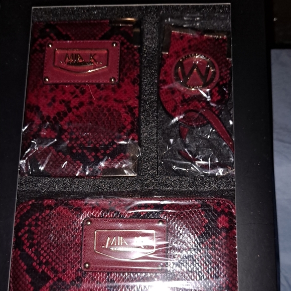 MKF travel set - Picture 2 of 4